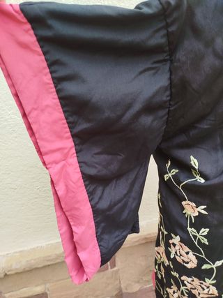 Kimono antiguo bordado pájaro y flores
