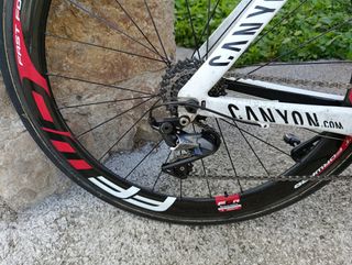 La bici Canyon Speedmax cambierebbe con bicigravel
