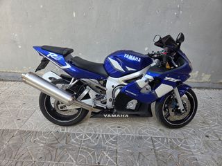 Yamaha YZF R6 Azul