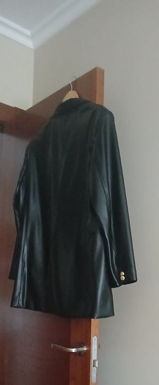 Americana Zara efecto napa negra
