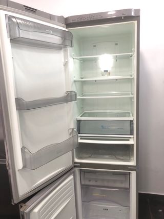Nevera Inox 2 metros semi nueva 