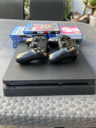 Consola PS4 Slim 1TB + 9 Videojuegos + 2 mandos 