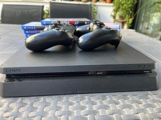Consola PS4 Slim 1TB + 9 Videojuegos + 2 mandos 