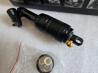 Amortiguador Ohlins STX22 Air 200x51mm