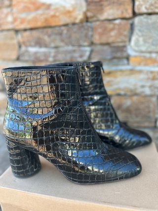 Botines charol Bershka negros