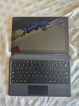 Tablet Chuwi Hipad LTE con Teclado