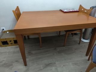 Mesa de comedor extensible 



