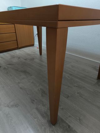 Mesa de comedor extensible 



