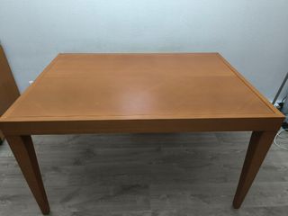 Mesa de comedor extensible 



