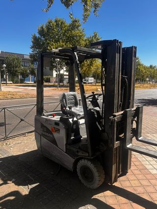 Carretilla elevadora Nissan 18