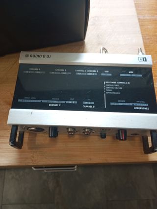 Traktor Scratch Pro