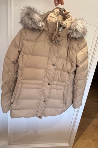 Chaqueta de plumas Tommy Hilfiger beige