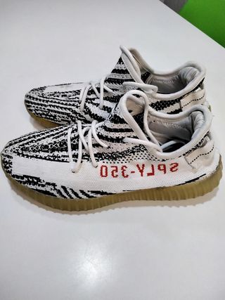 Adidas Yeezy Boost 350 V2 Zebra