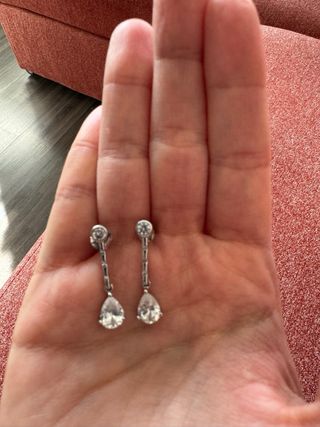 Anillo y pendientes de plata con circonita