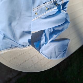 Camisón bordado con encaje,manga larga.