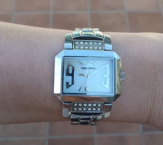 Reloj Time Force Mujer Plata y Blanco