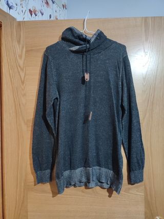 Jersey gris cuello alto
