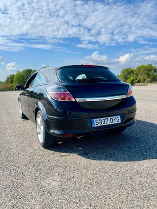 OPEL ASTRA GTC CDTI
