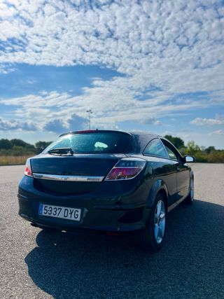 OPEL ASTRA GTC CDTI