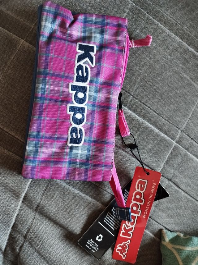 Estuche Kappa cuadros rosa