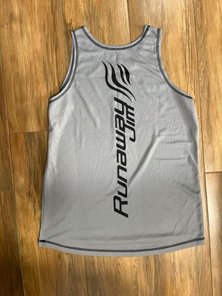 Camiseta deportiva Runaway gris
