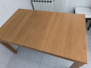 Mesa extensible de madera