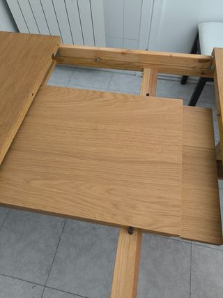 Mesa extensible de madera