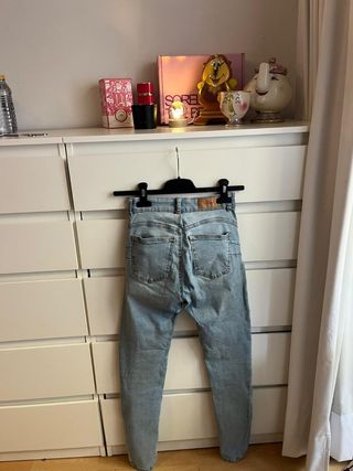 Pantalón vaquero Pull&Bear Talla EUR 34