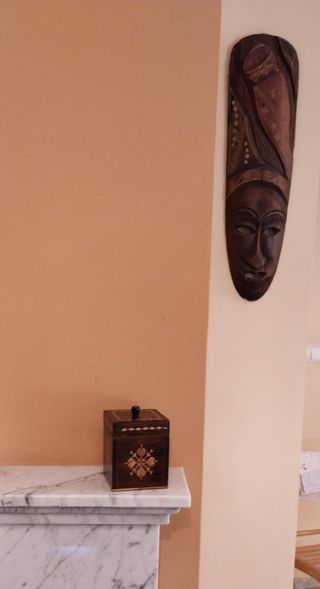 Caja de madera artesanal decorada vintage