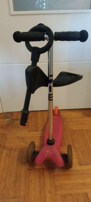 Patinete 3 ruedas rosa con asiento