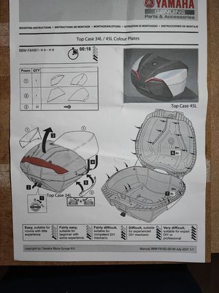 Tapas Baúl Moto Yamaha 45L Gris (2024)/Negras