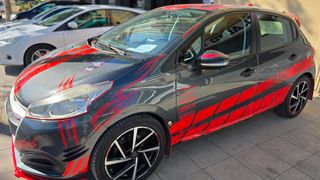Peugeot 208 2015