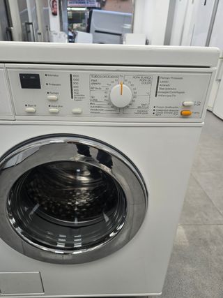 Lavadora Miele carga frontal 6kg clase A 1200rpm