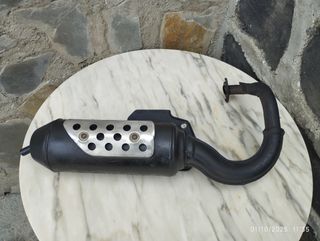ESCAPE DE SCOOTER .PEUGEOT TREKKER 