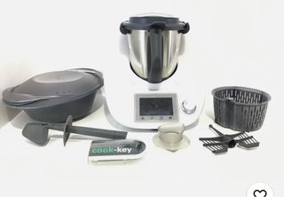 Thermomix TM5 con accesorios