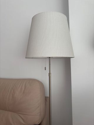 Lámpara de pie moderna