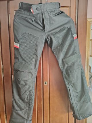 Conjunto Chaqueta y Pantalón Moto
