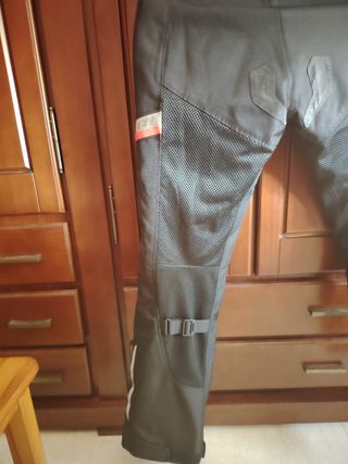 Conjunto Chaqueta y Pantalón Moto