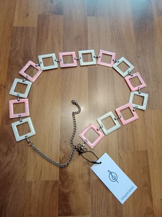 Cinturón Stradivarius vintage rosa y blanco