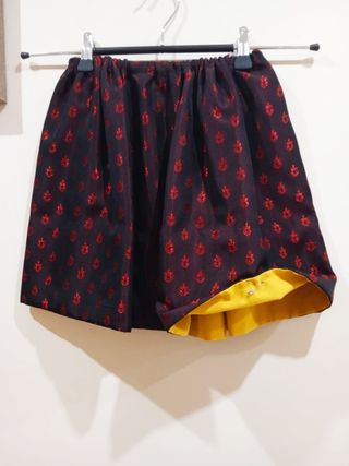 Traje de Baturra negro y rojo talla 3-4 años