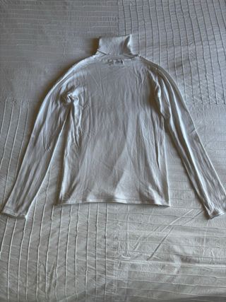 Top blanco de Stradivarius 