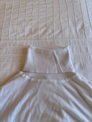 Top blanco de Stradivarius 