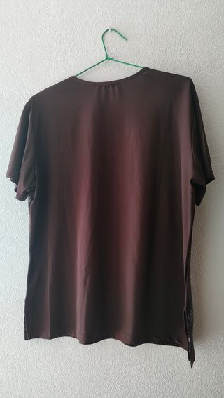 Camiseta DMJ mujer marrón estampada