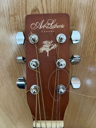 Guitarra acústica Art & Lutherie Cedar – Canadá