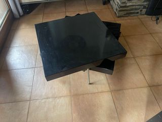 Mesa de centro negra de diseño