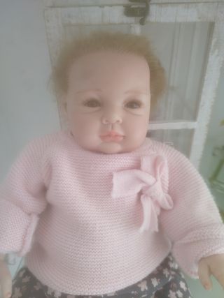 Muñeca Reborn Bebé lo qué tiene es él pelo mal