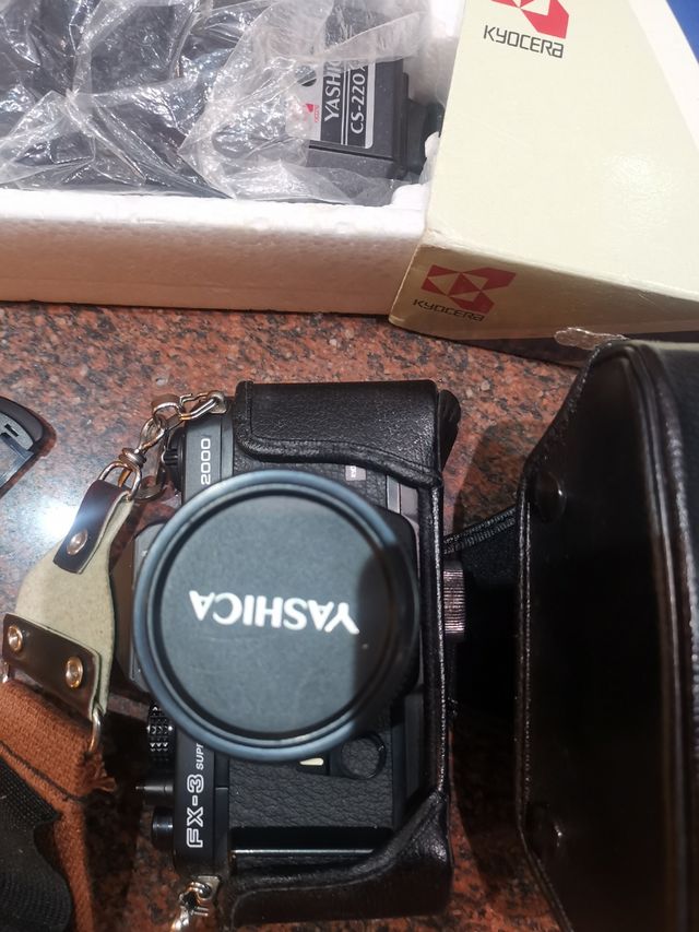 Yashica FX-3 Super 2000 Cámara Analógica Negra,