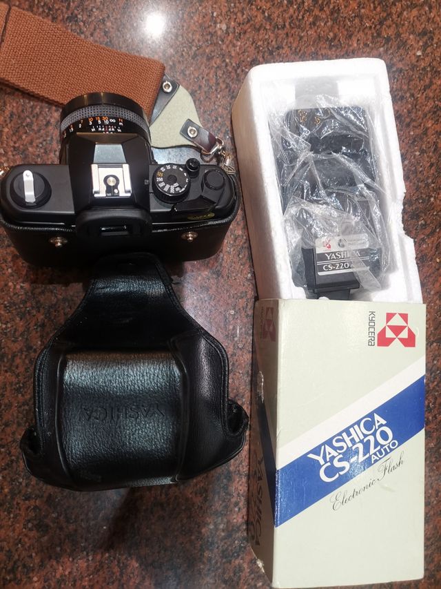 Yashica FX-3 Super 2000 Cámara Analógica Negra,