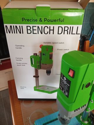 Taladro de banco mini verde