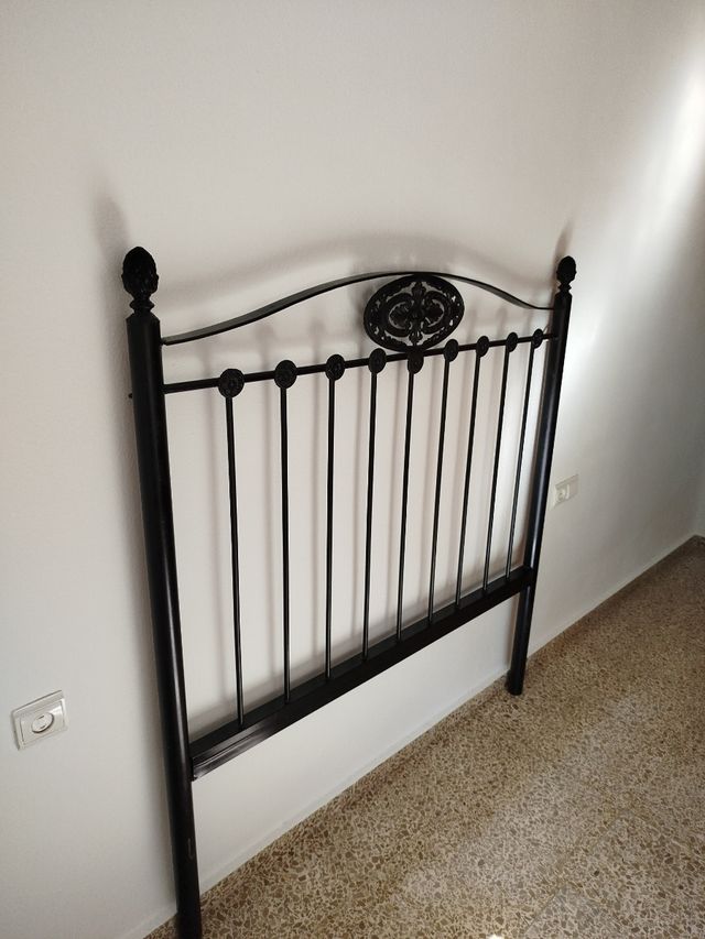 Cabecero de forja negro